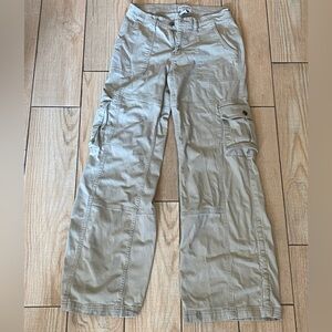 BAGGY KHAKI JEANS 🪐 ✰ ✰ ✰